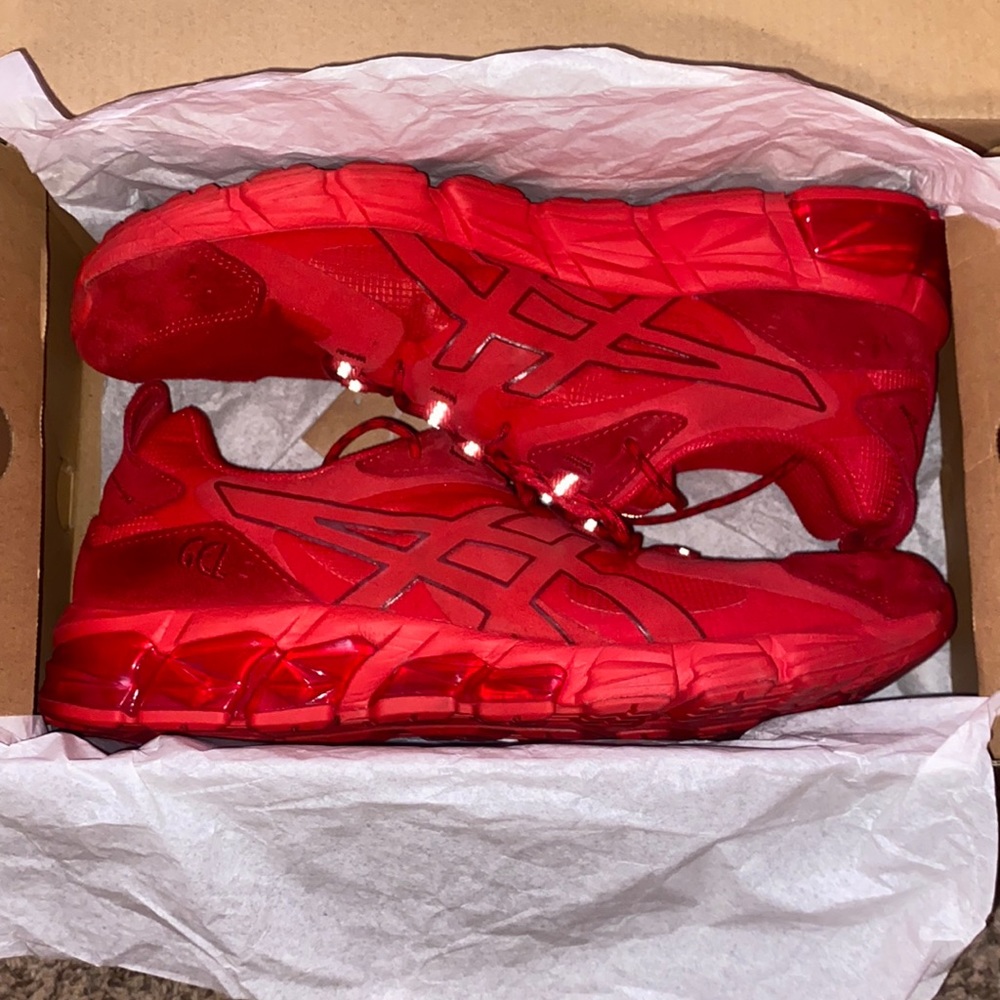 Men’s ASICS Gel-Quantum 180’s. Size 13.